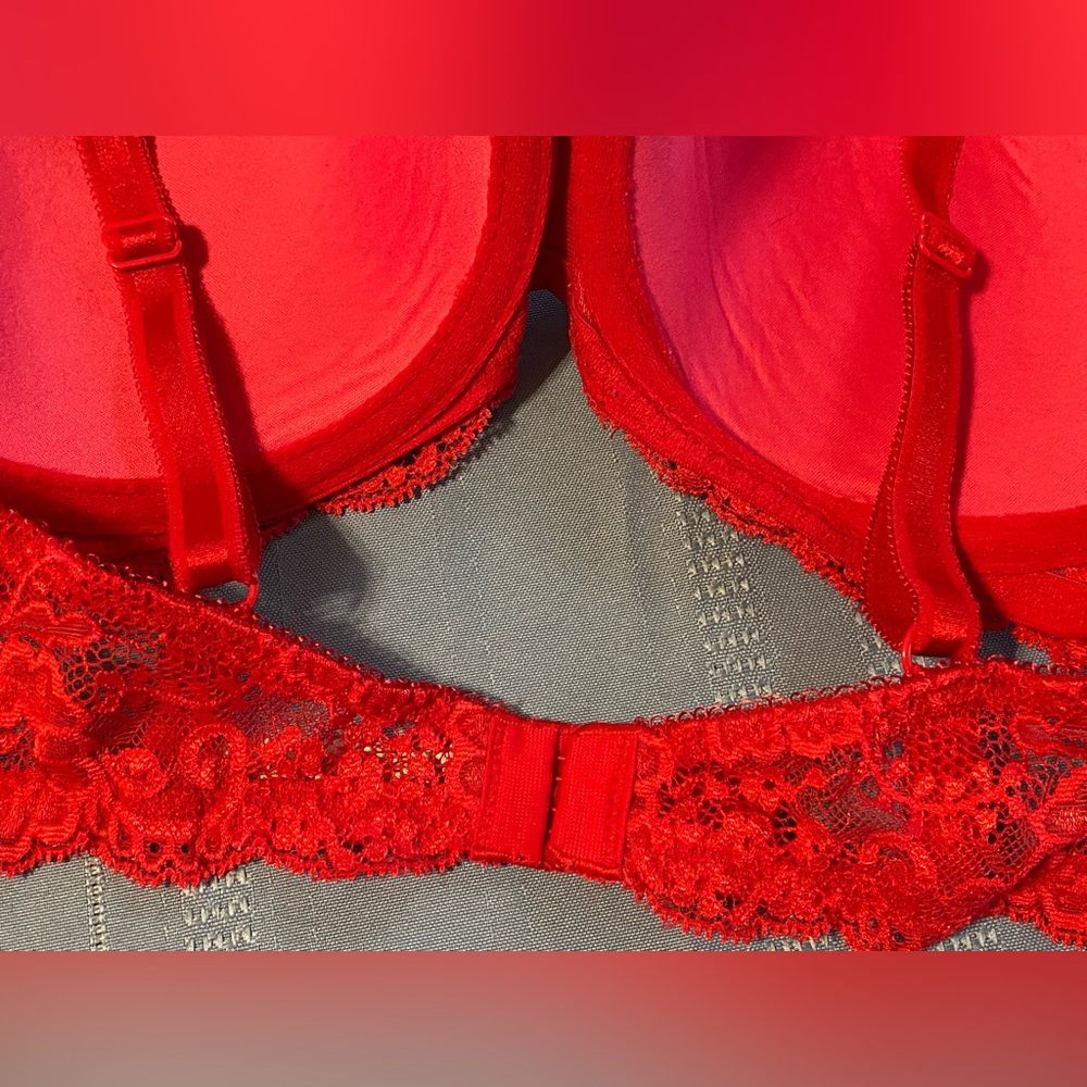 Victoria’s Secret Dream Angels Lined Demi Bra - Picture 10 of 11